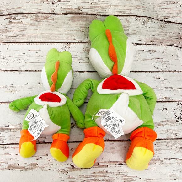 OFFICIAL NINTENDO Super Mario Yoshi Plush Set - Picture 5 of 8